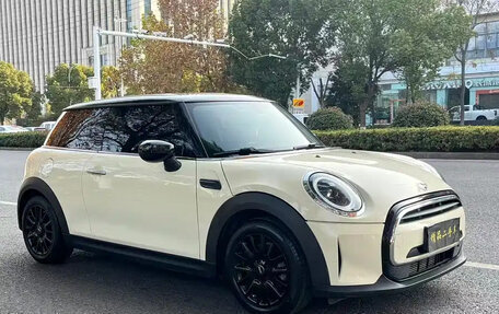 MINI Hatch, 2021 год, 1 700 000 рублей, 3 фотография