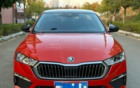 Skoda Octavia IV, 2021 год, 2 000 000 рублей, 2 фотография