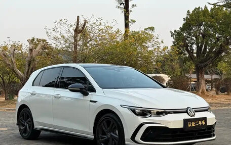 Volkswagen Golf VIII, 2021 год, 1 300 000 рублей, 3 фотография