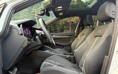 Volkswagen Golf VIII, 2021 год, 1 300 000 рублей, 12 фотография