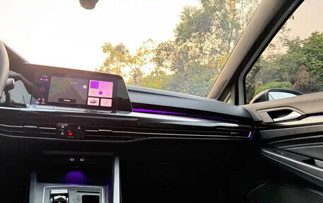 Volkswagen Golf VIII, 2021 год, 1 300 000 рублей, 15 фотография