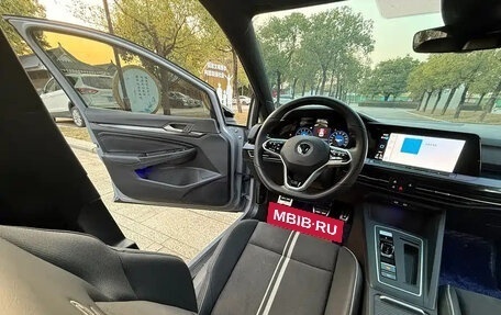 Volkswagen Golf VIII, 2022 год, 1 350 000 рублей, 12 фотография