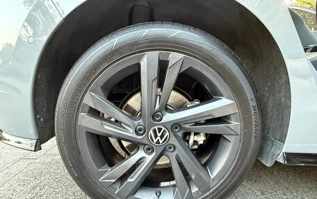 Volkswagen Golf VIII, 2022 год, 1 350 000 рублей, 21 фотография