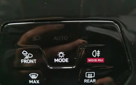 Volkswagen Golf VIII, 2022 год, 1 310 000 рублей, 12 фотография