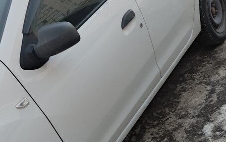 Renault Logan II, 2019 год, 540 000 рублей, 2 фотография