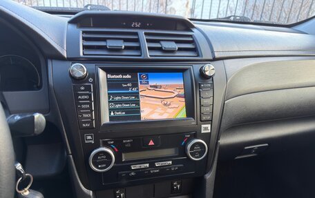 Toyota Camry, 2011 год, 2 050 000 рублей, 3 фотография