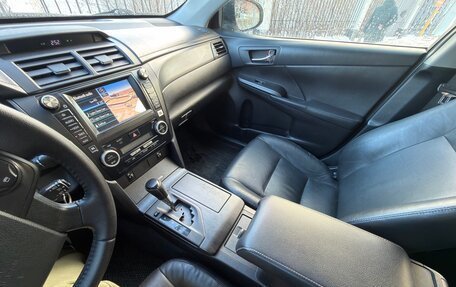 Toyota Camry, 2011 год, 2 050 000 рублей, 7 фотография