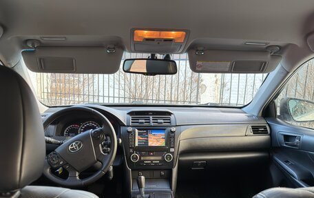 Toyota Camry, 2011 год, 2 050 000 рублей, 13 фотография