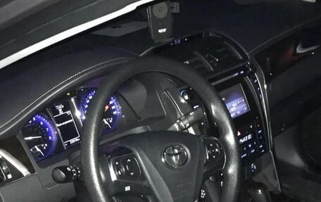 Toyota Camry, 2015 год, 2 100 000 рублей, 2 фотография