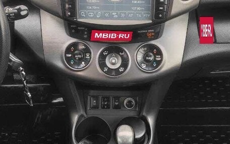 Toyota RAV4, 2011 год, 1 265 000 рублей, 7 фотография