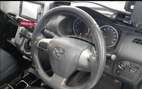 Toyota Wish II, 2014 год, 1 650 000 рублей, 6 фотография