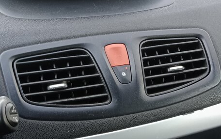 Renault Fluence I, 2011 год, 780 000 рублей, 7 фотография