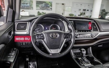 Toyota Highlander III, 2014 год, 3 098 000 рублей, 15 фотография