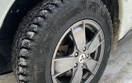 Mitsubishi Outlander III рестайлинг 3, 2013 год, 1 430 000 рублей, 5 фотография