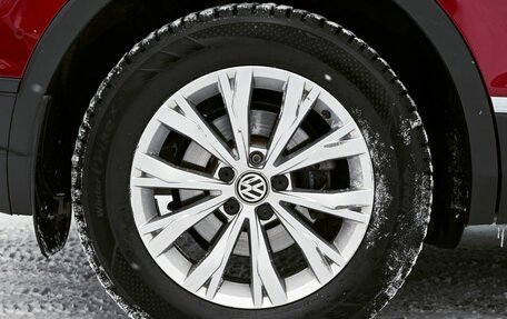 Volkswagen Tiguan II, 2017 год, 2 549 000 рублей, 21 фотография