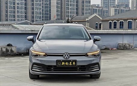 Volkswagen Golf VIII, 2024 год, 2 060 325 рублей, 2 фотография