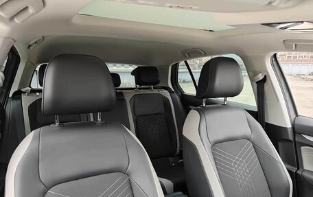 Volkswagen Golf VIII, 2024 год, 2 060 325 рублей, 14 фотография