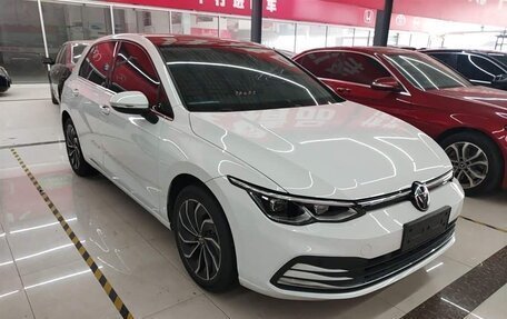 Volkswagen Golf VIII, 2024 год, 2 080 325 рублей, 3 фотография