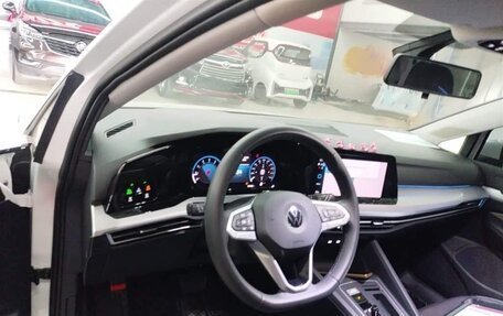 Volkswagen Golf VIII, 2024 год, 2 080 325 рублей, 9 фотография