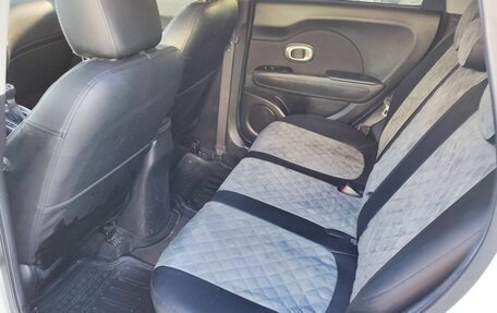 KIA Soul II рестайлинг, 2014 год, 1 049 000 рублей, 10 фотография