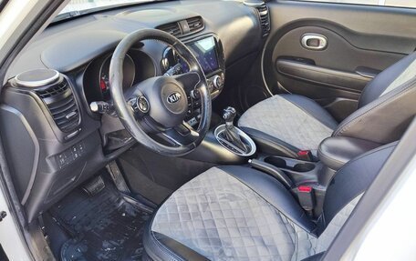 KIA Soul II рестайлинг, 2014 год, 1 049 000 рублей, 9 фотография