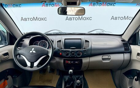 Mitsubishi L200 IV рестайлинг, 2011 год, 1 200 000 рублей, 8 фотография