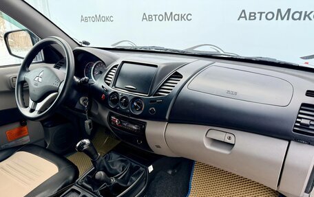 Mitsubishi L200 IV рестайлинг, 2011 год, 1 200 000 рублей, 9 фотография