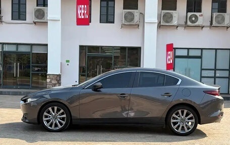 Mazda 3, 2022 год, 1 200 000 рублей, 8 фотография