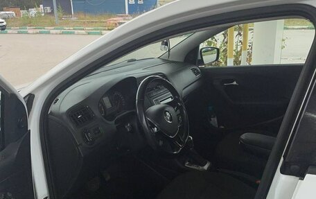 Volkswagen Polo VI (EU Market), 2017 год, 850 000 рублей, 2 фотография