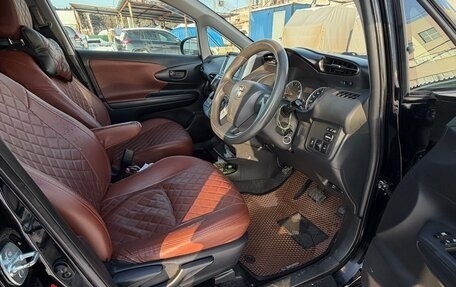 Toyota Wish II, 2014 год, 1 199 999 рублей, 7 фотография