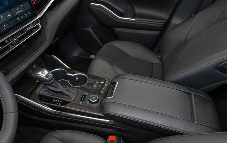 Toyota Highlander, 2025 год, 5 750 000 рублей, 21 фотография