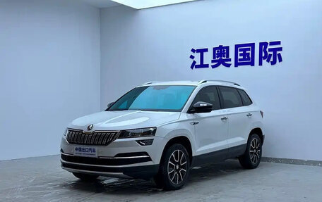 Skoda Karoq I, 2021 год, 1 454 000 рублей, 1 фотография