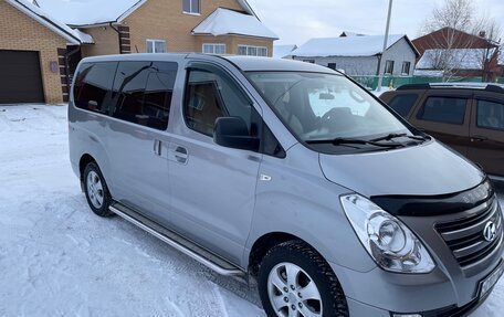 Hyundai Grand Starex Grand Starex I рестайлинг 2, 2016 год, 2 550 000 рублей, 1 фотография