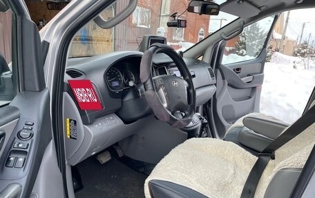 Hyundai Grand Starex Grand Starex I рестайлинг 2, 2016 год, 2 550 000 рублей, 8 фотография