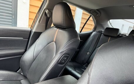 Toyota Camry, 2021 год, 3 500 000 рублей, 20 фотография