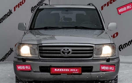 Toyota Land Cruiser 100 рестайлинг 2, 2006 год, 2 990 000 рублей, 2 фотография