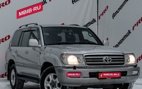 Toyota Land Cruiser 100 рестайлинг 2, 2006 год, 2 990 000 рублей, 3 фотография