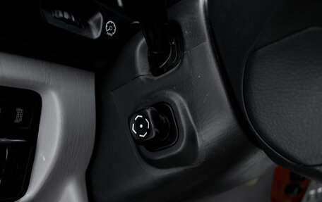 Toyota Land Cruiser 100 рестайлинг 2, 2006 год, 2 990 000 рублей, 17 фотография