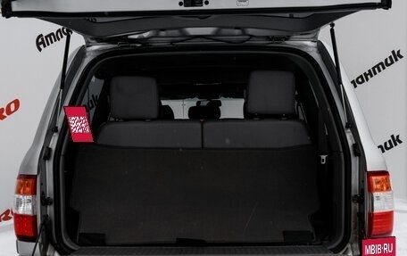 Toyota Land Cruiser 100 рестайлинг 2, 2006 год, 2 990 000 рублей, 8 фотография