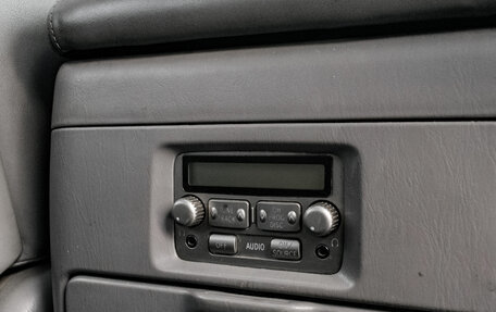 Toyota Land Cruiser 100 рестайлинг 2, 2006 год, 2 990 000 рублей, 32 фотография