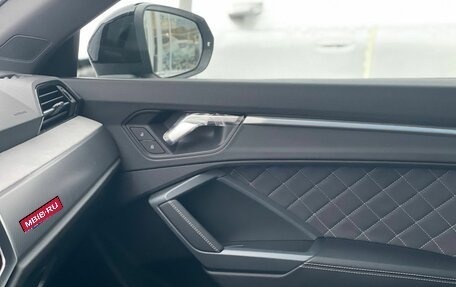 Audi Q3, 2025 год, 5 000 000 рублей, 11 фотография