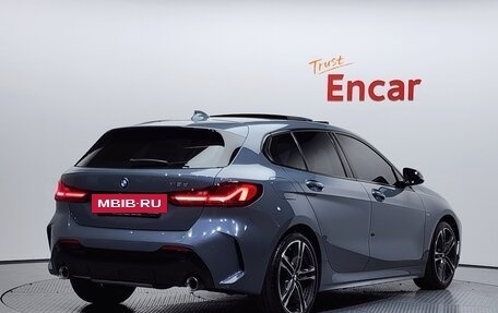 BMW 1 серия, 2021 год, 2 450 000 рублей, 2 фотография