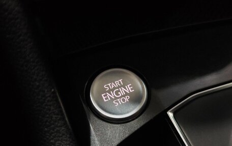 Volkswagen Tiguan II, 2018 год, 2 119 900 рублей, 10 фотография