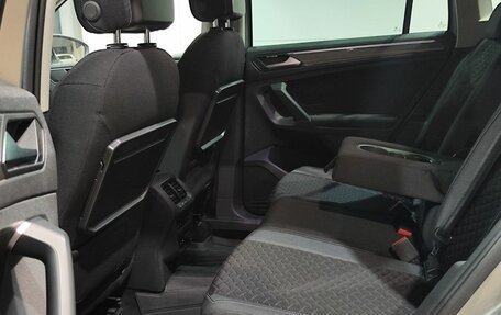 Volkswagen Tiguan II, 2018 год, 2 119 900 рублей, 17 фотография