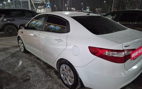 KIA Rio III рестайлинг, 2015 год, 590 000 рублей, 2 фотография