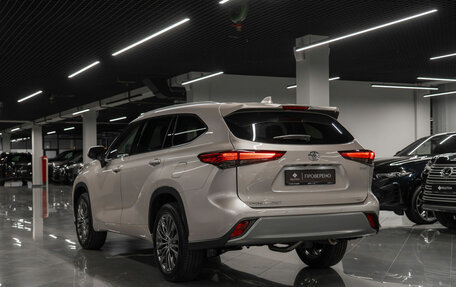 Toyota Highlander, 2025 год, 5 950 000 рублей, 4 фотография