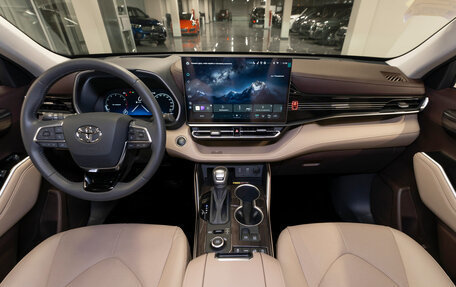 Toyota Highlander, 2025 год, 5 950 000 рублей, 8 фотография