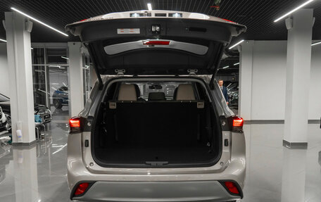 Toyota Highlander, 2025 год, 5 950 000 рублей, 27 фотография