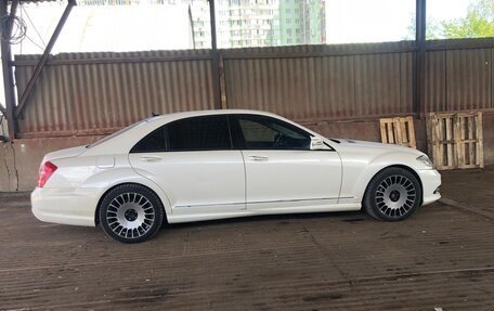 Mercedes-Benz S-Класс, 2012 год, 1 850 000 рублей, 24 фотография