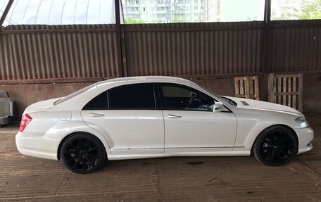 Mercedes-Benz S-Класс, 2012 год, 1 850 000 рублей, 28 фотография